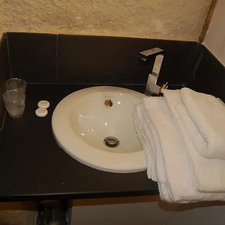Hotell Rocaminori Louresse-Rochemenier